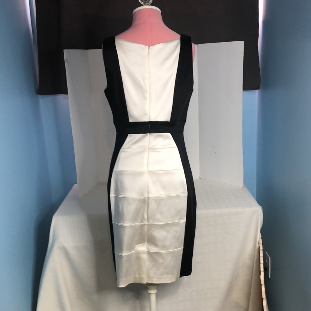 Beautiful Bodycon evening dress - Picture 5 of 11